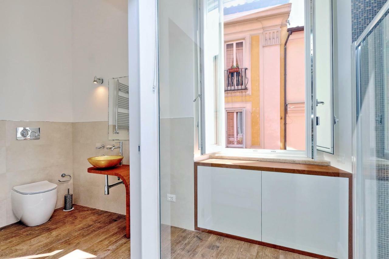 Luxury Sabina 50 Mt From Trevi Fountain * Rom