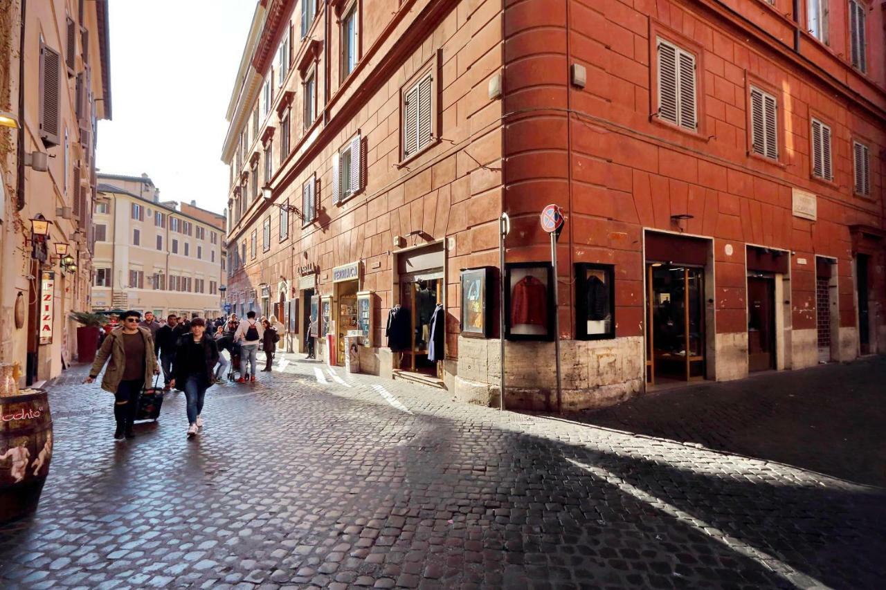 Luxury Sabina 50 Mt From Trevi Fountain * Rom